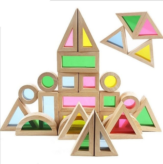 Jeux de formes et couleurs en bois