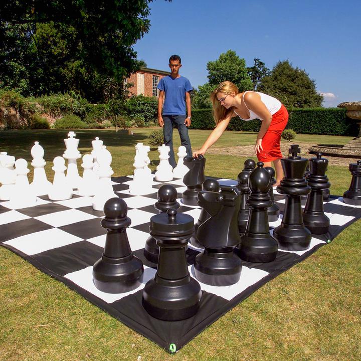 Jeu d'échecs géants